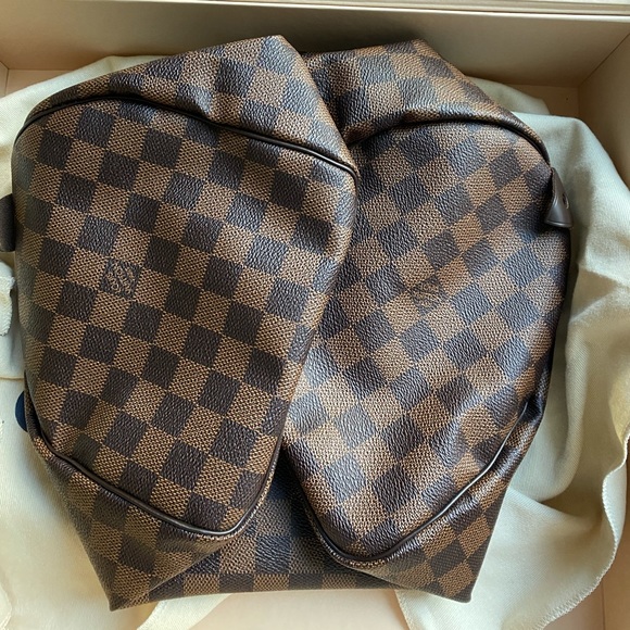Authentic Louis Vuitton Speedy 30! - Picture 2 of 16